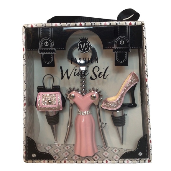 Wild Eye Designs Other - Wild Eye Designs Glamourous Fashion Wine Set New in Box